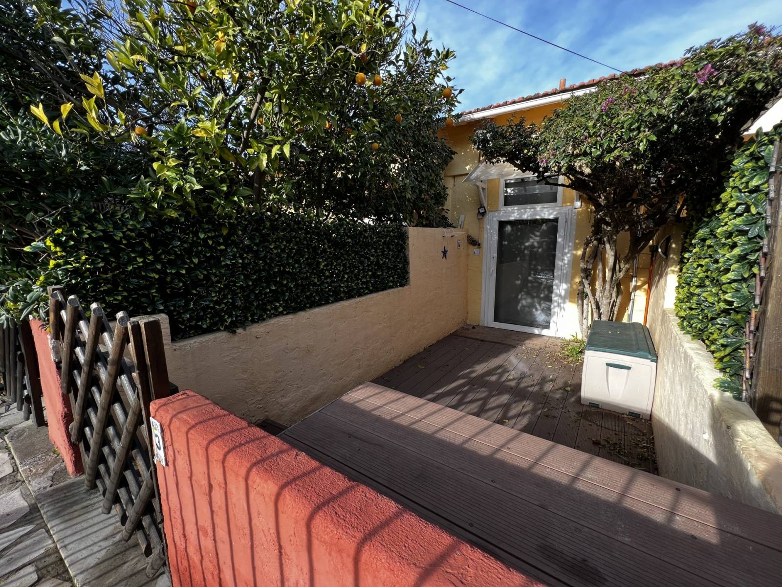 SAINT CLAIR - T2 à 60 mètres de la PLAGE - PISCINES SAINT CLAIR LE LAVANDOU 