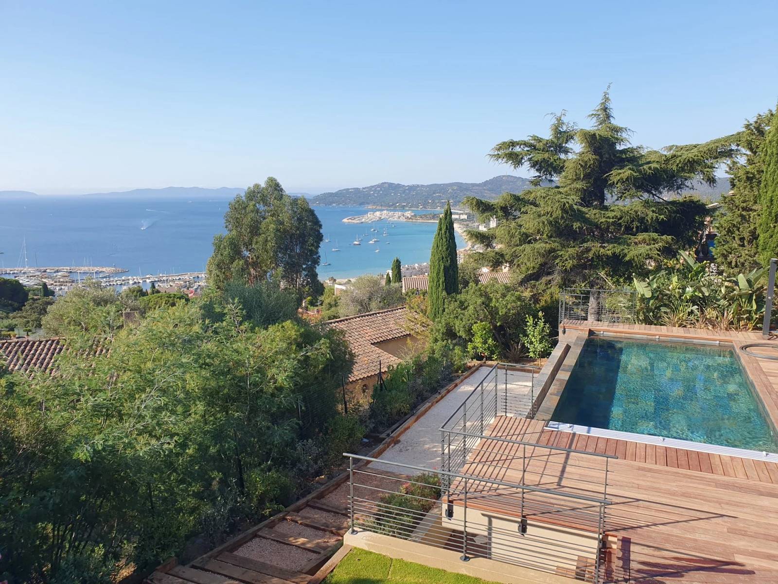 passer par une agence pour venddre sa maison de prestige au Lavandou