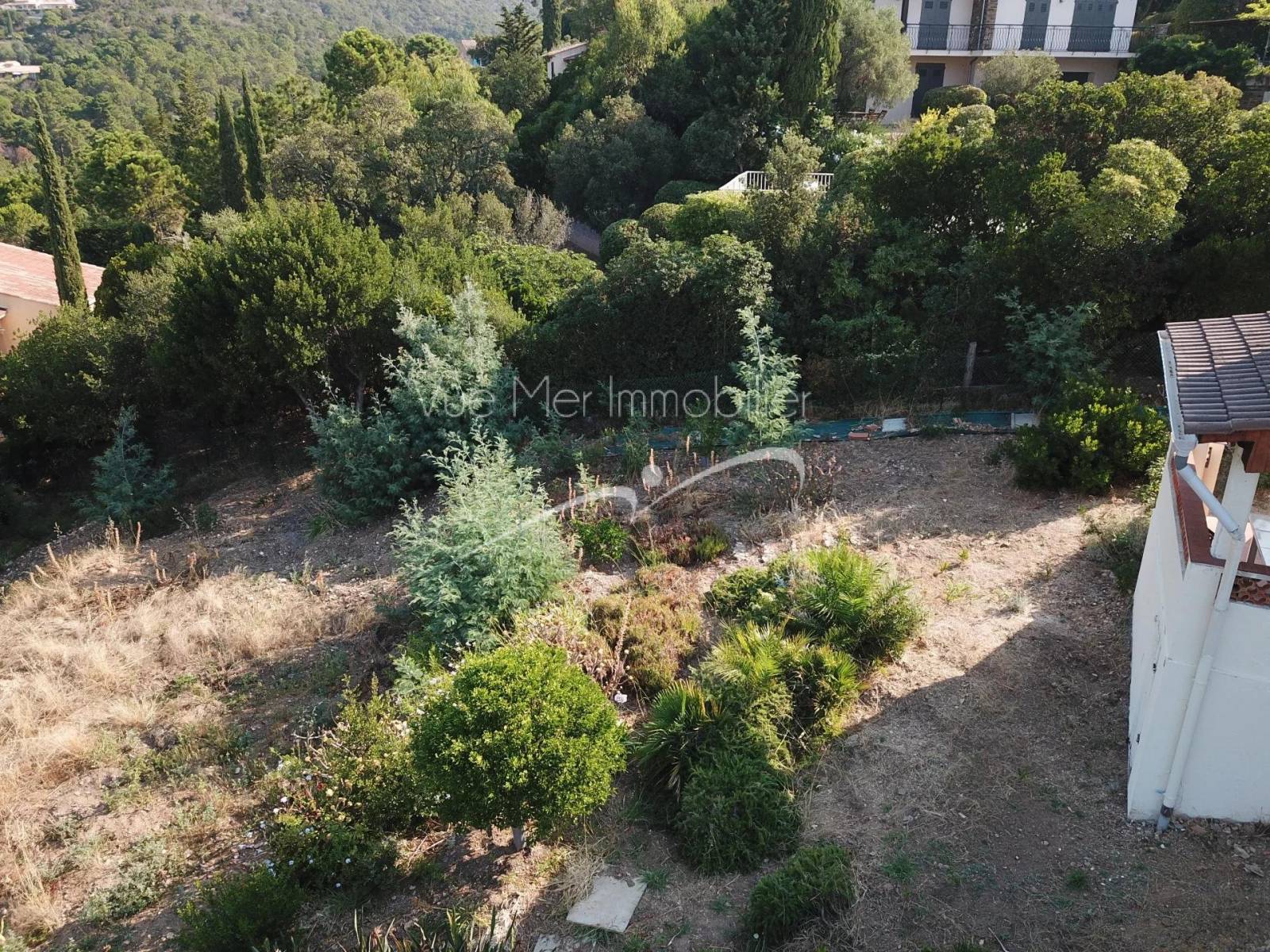 Terrain à vendre au rayol canadel ddivision de parcelle agence immobilière discrète