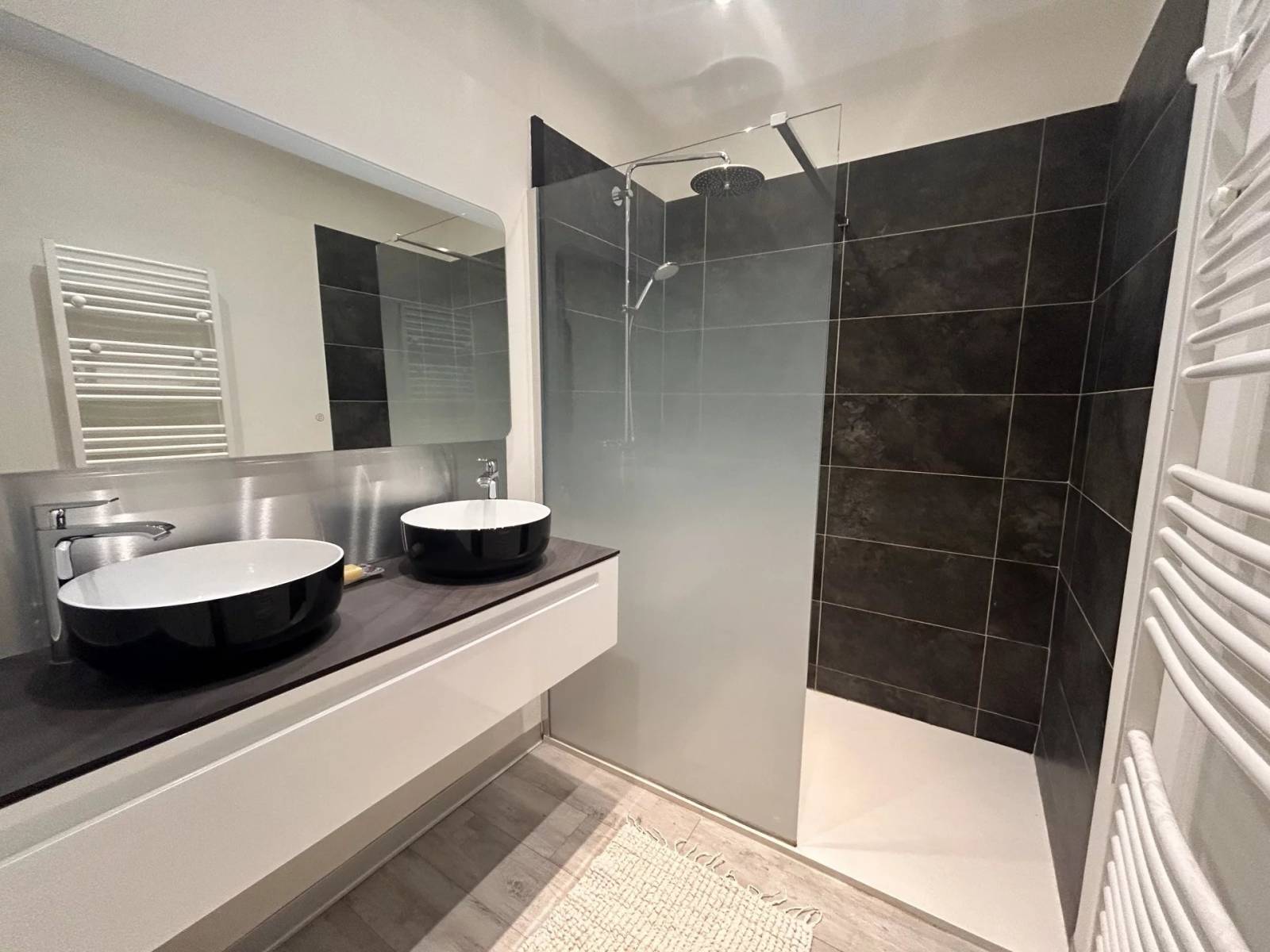 Triplex Haut standing Port Grimaud 83310 Var hammam - sauna