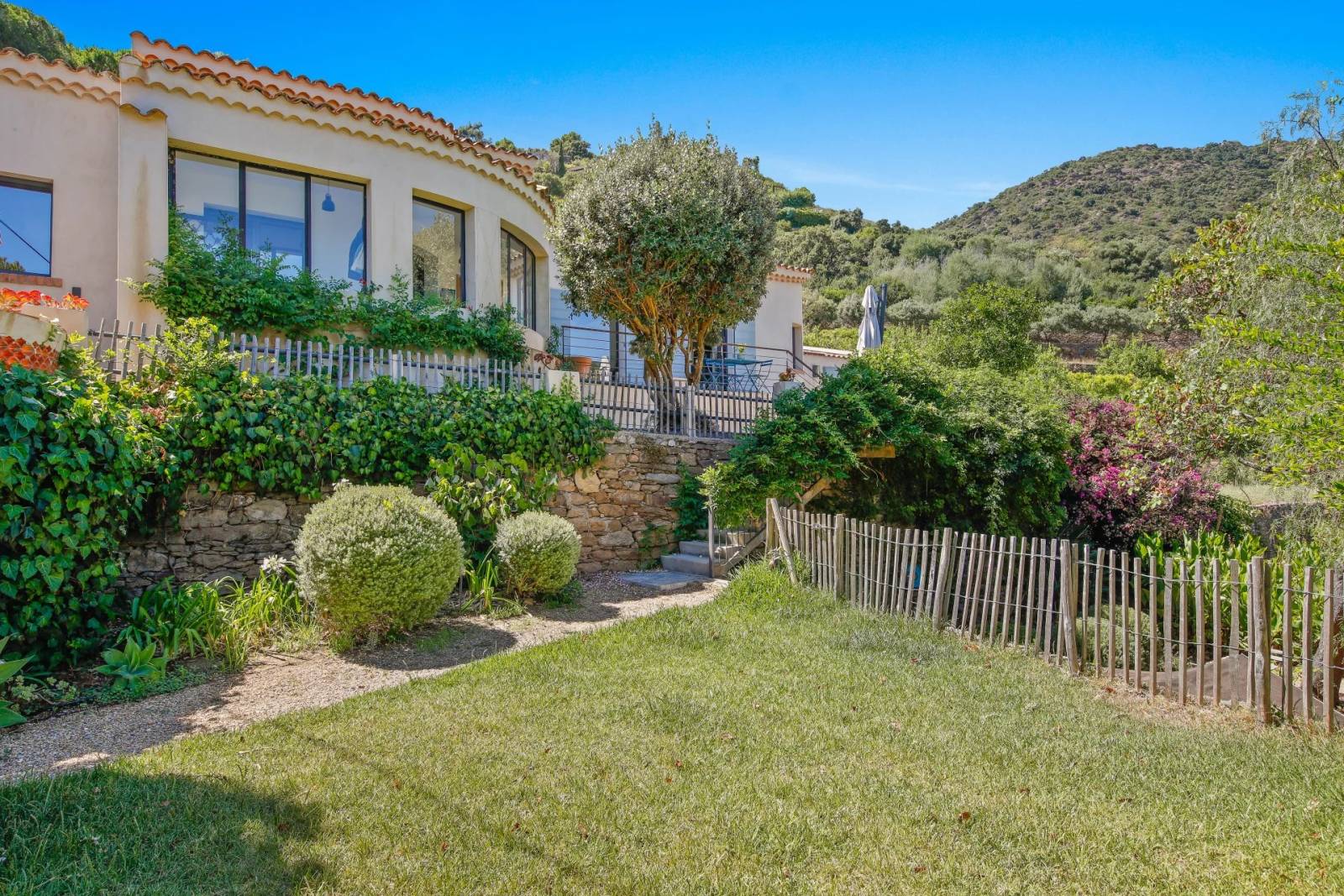 Villa de Charme avec vue mer à Aiguebelle, Le Lavandou
