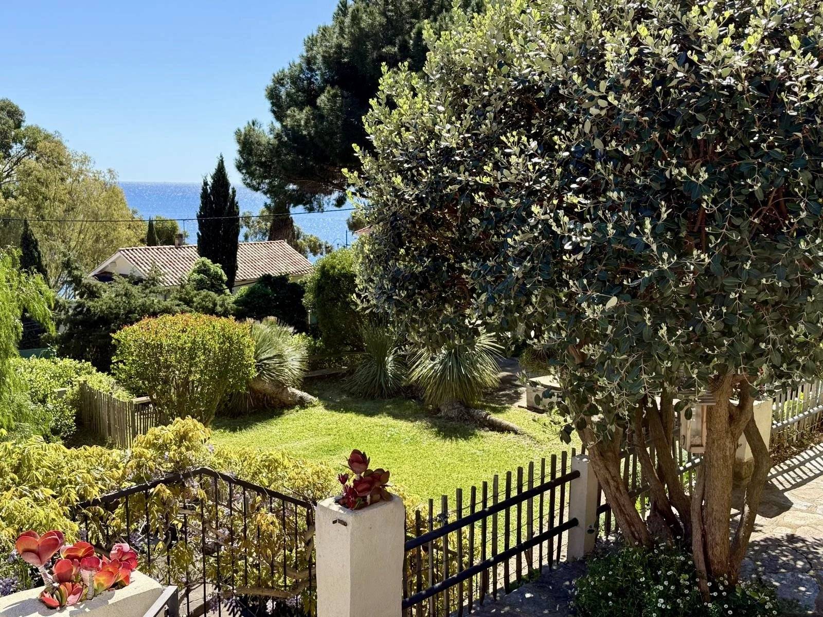 Villa de Charme avec vue mer à Aiguebelle, Le Lavandou