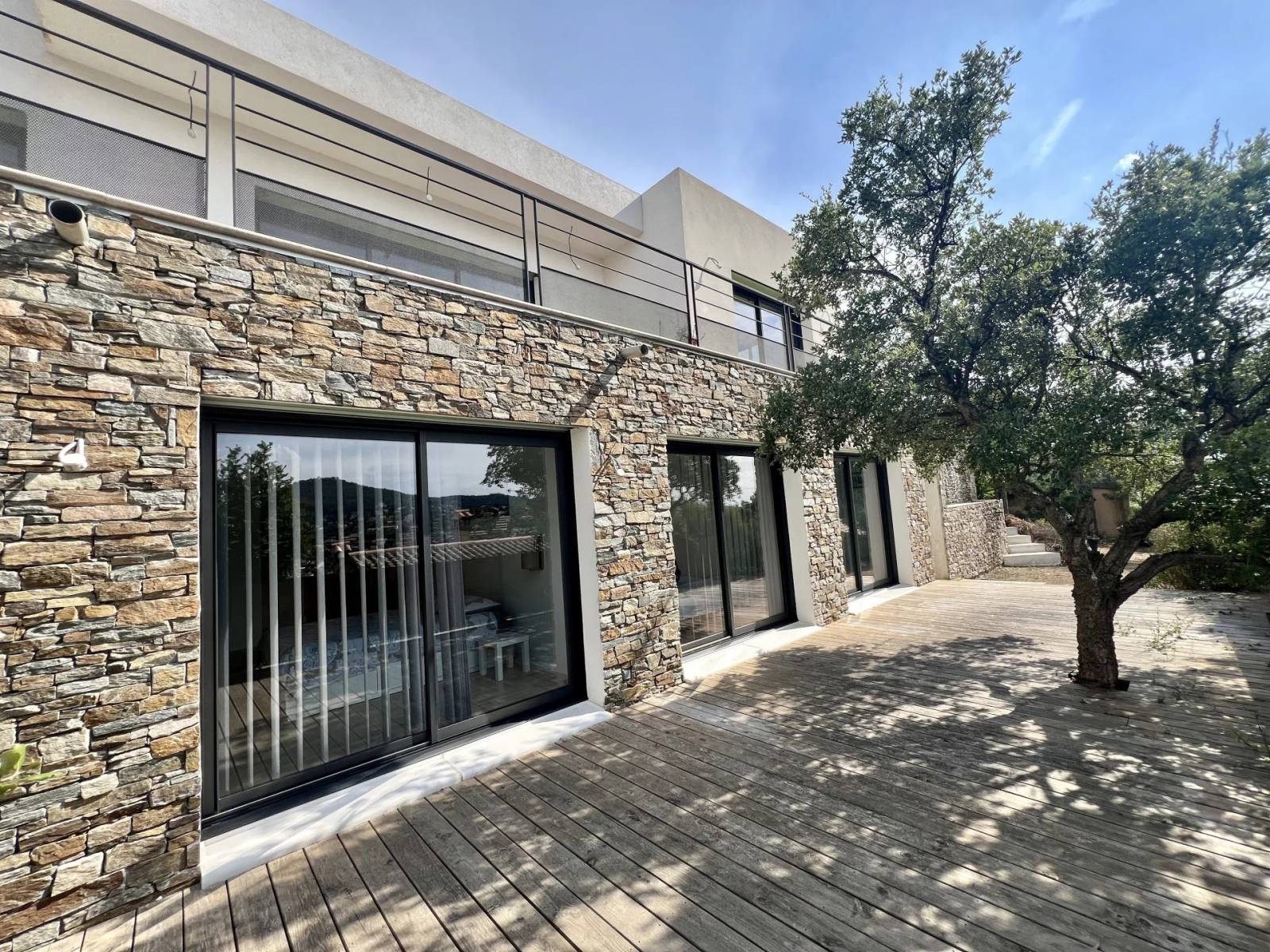 Un joyau d’exception au cœur de la Provence - PISCINE