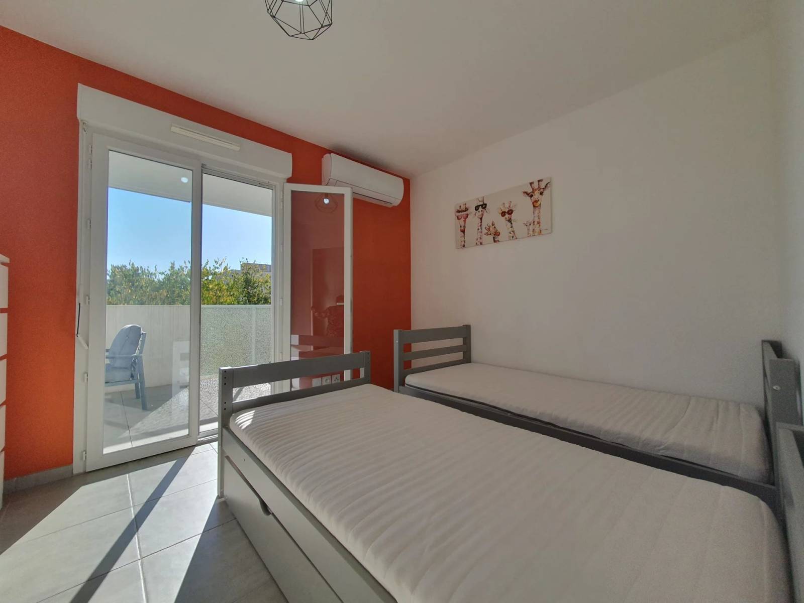 60 m² + 25 de terrasse pour ce bel appartement à vendre, proche centre villa