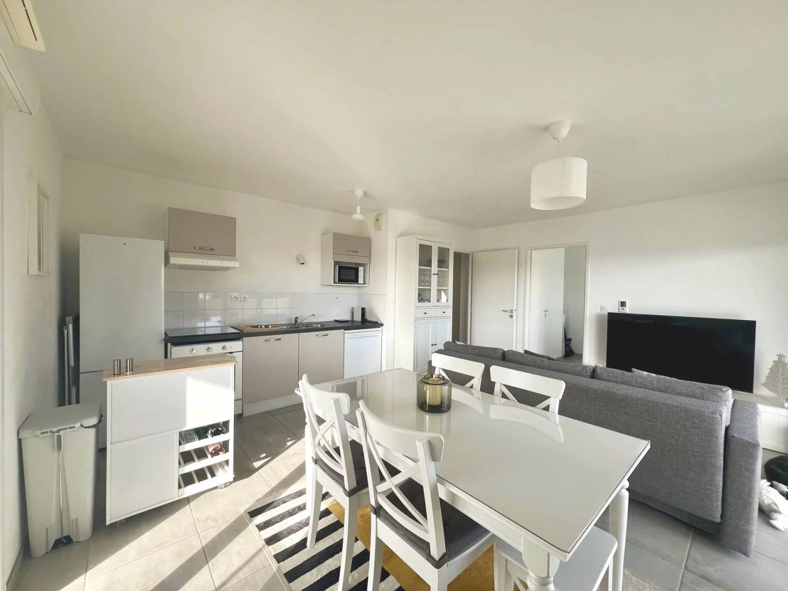 CARRE D'OR - T3 de 58m2 - PISCINE - PARKINGS