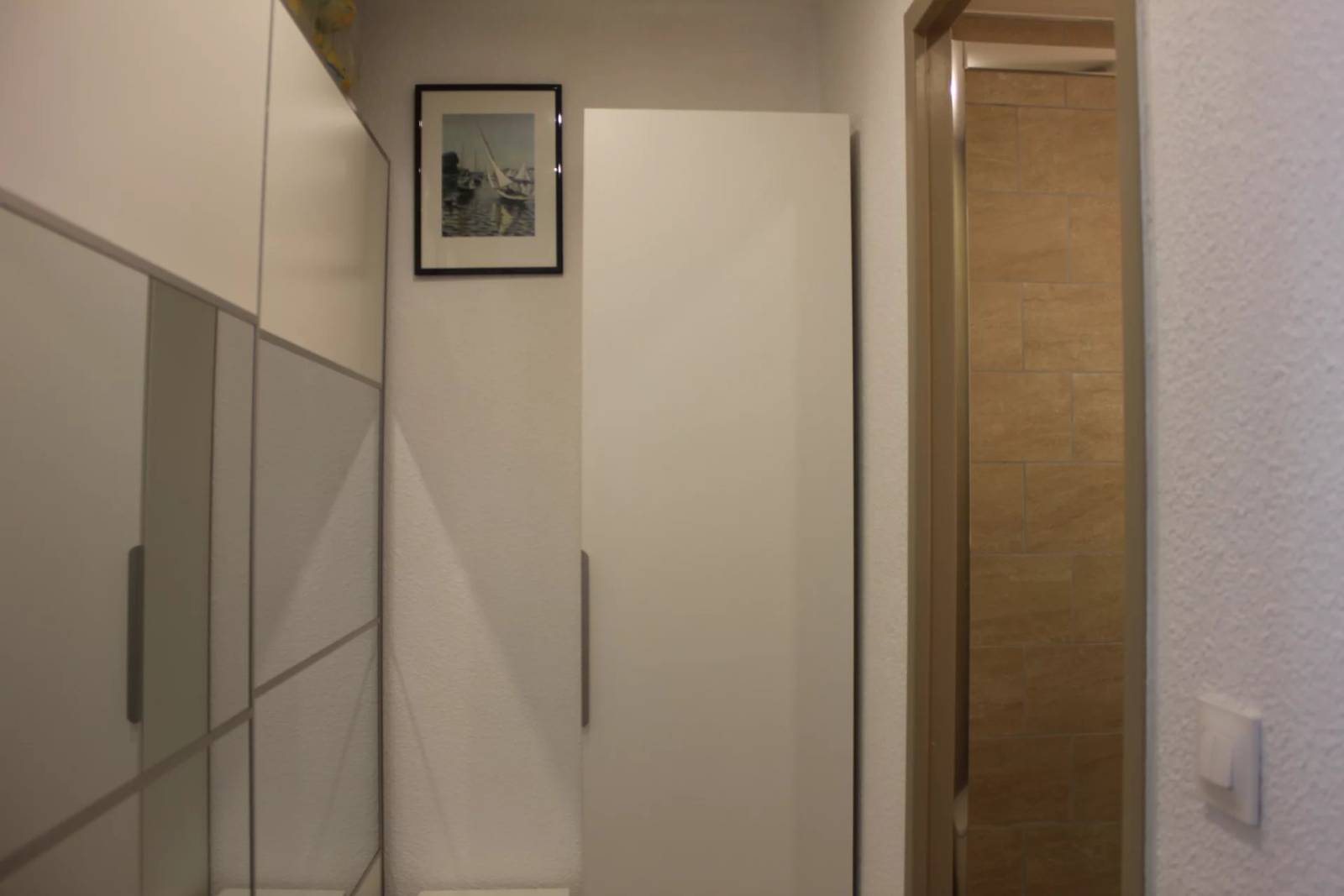 Joli studio cabine en rez de jardin à vendre proche plage de La Favière