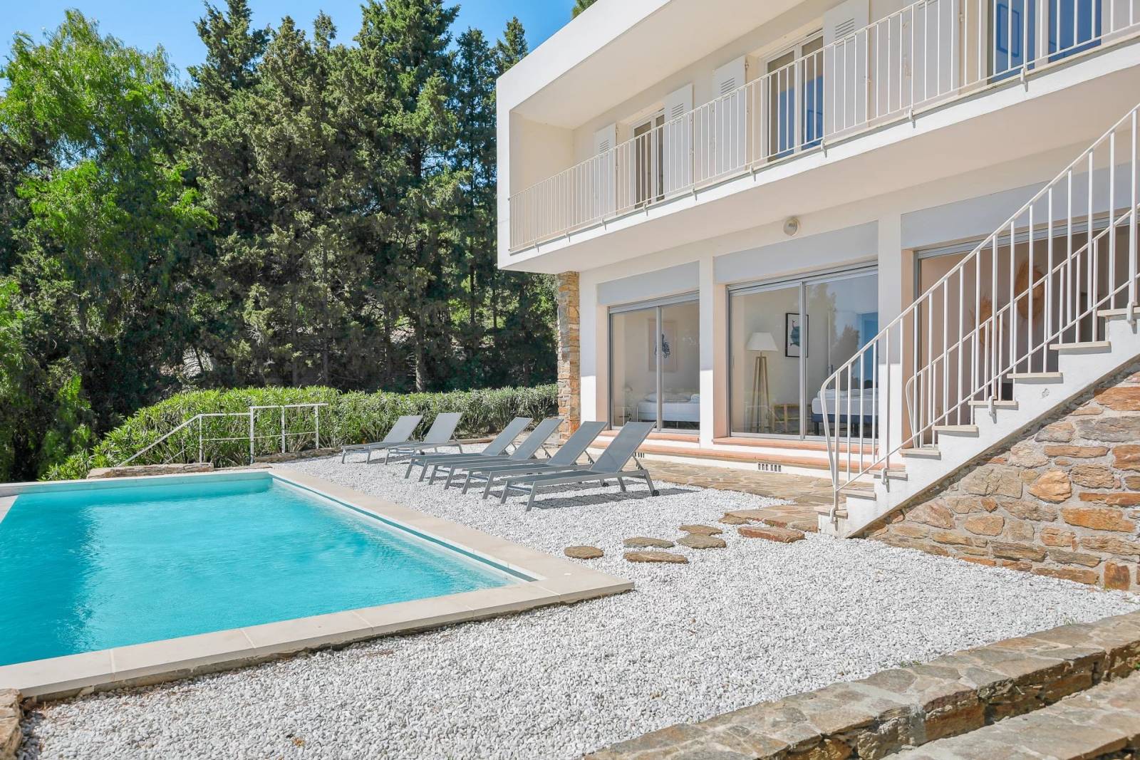 villa contempoiraine à vendre au Lavandou. Vue mer achat estimation vente