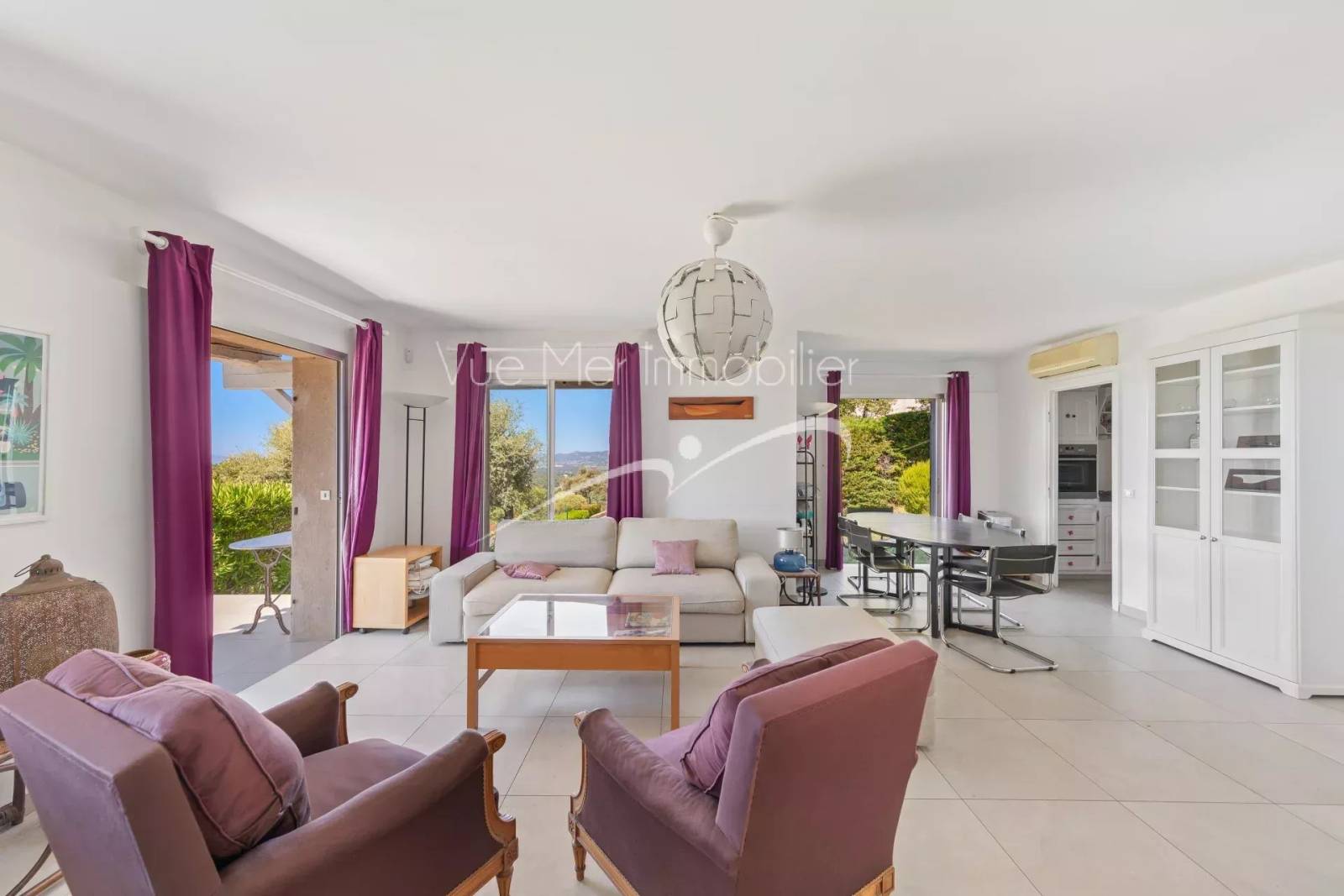 VILLA en position dominante - Bormes-Les-Mimosas