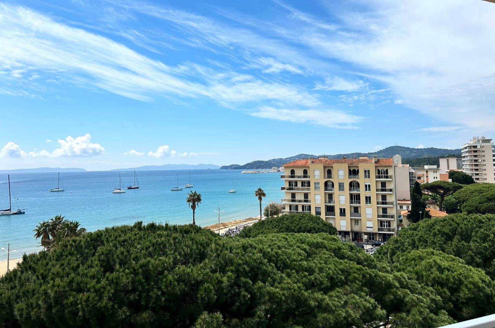 Appartement Vue Mer A vendre estimation le lavandou plage à pied