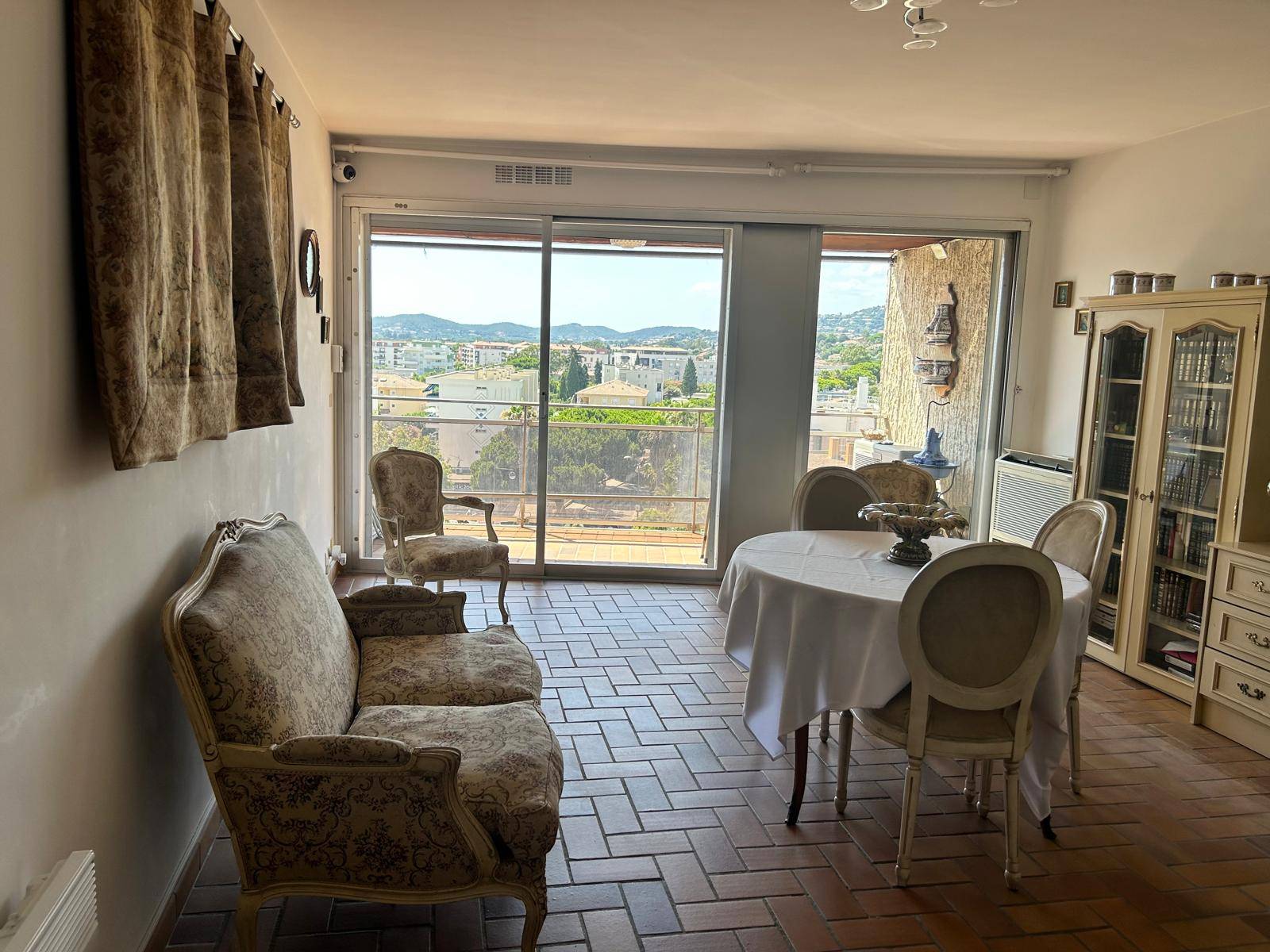 Appartement Vue dégagée plage et commerce à pieds Le Lavandou Coeur de village