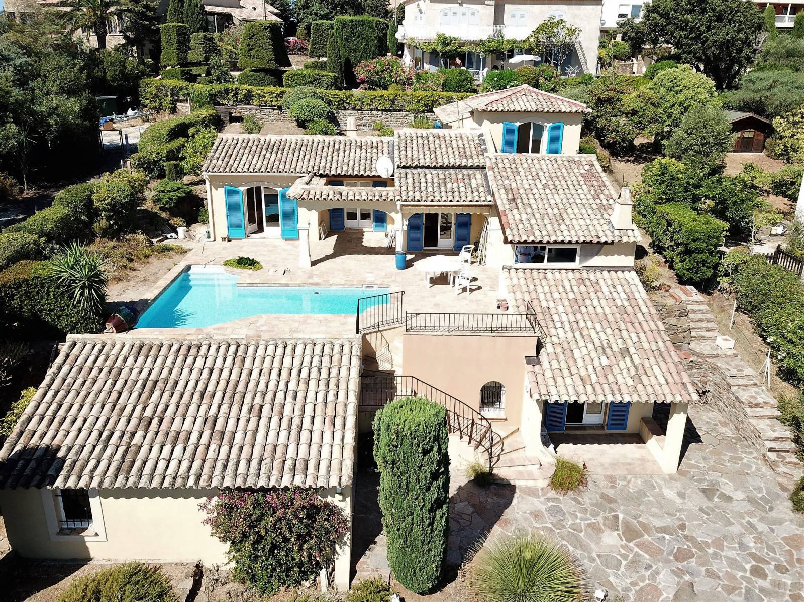 villa à vendre drone le lavandou 83980 saint-clair agence immo