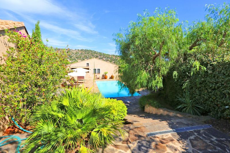 estimation maison ancienne Villa avec piscine 4 chambres Le Lavandou VENDUE par notre agence