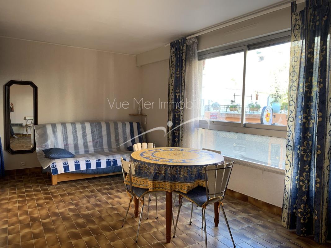 A vendre : STUDIO PLEIN CENTRE VILLE DU LAVANDOU
