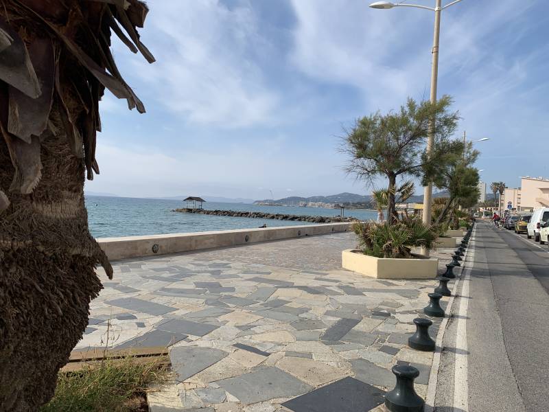 VENDU PAR NOTRE AGENCE ! LE LAVANDOU  