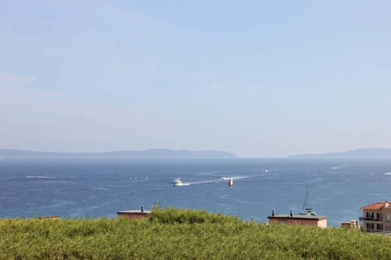 agence discrète de confiance au Lavandou