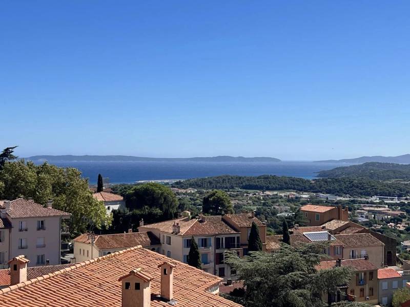 Charmante maison de village avec vue mer – Vieux Village de Bormes