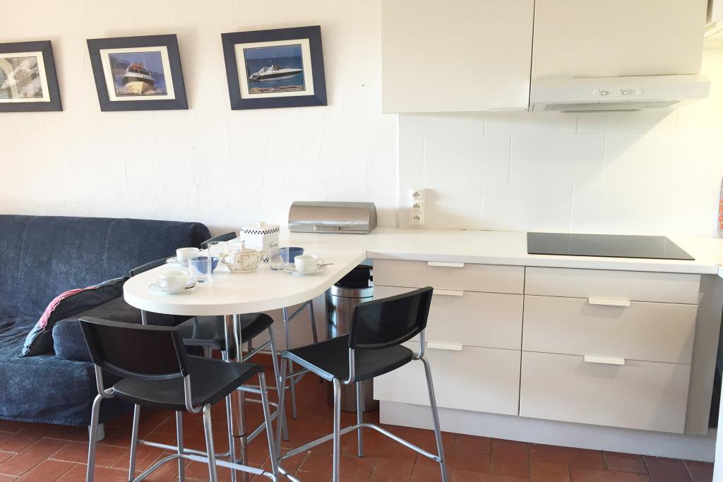 Appartement  Le Lavandou  RARE A LA VENTE SAINT CLAIR PIEDS  DANS L'EAU