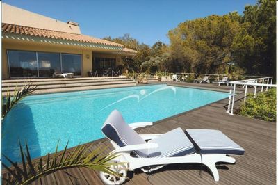 Estimation d'une Propriété, Vue Mer Exceptionnelle, 2 hectares de terrain, piscine , tennis... LAVANDOU 83980 aiguebelle