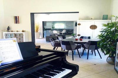 Estimation sérieuse villa à saint clair Le Lavandou une grande villa avec vue mer et piscine