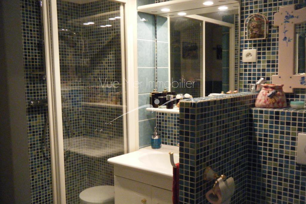 Vente mazet de type 2  à Bormes les Mimosas dans résidence avec Piscine