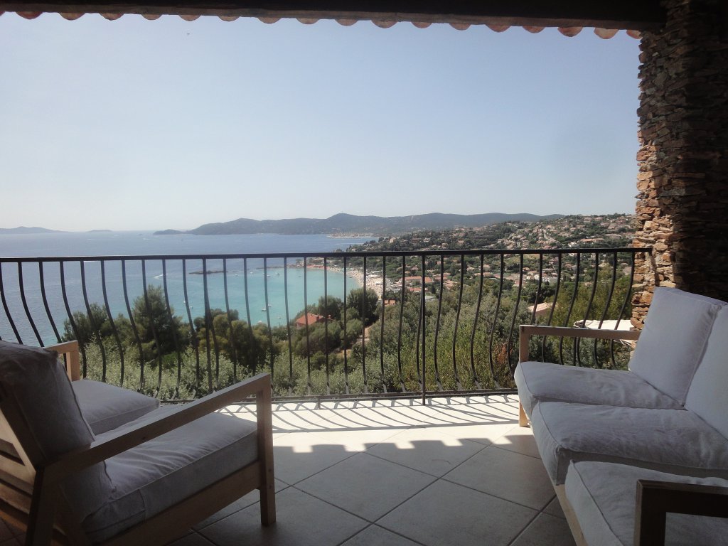 Propriété à SAINT-CLAIR / Le LAVANDOU  VENDUE LAVANDOU 83980 saint-clair 