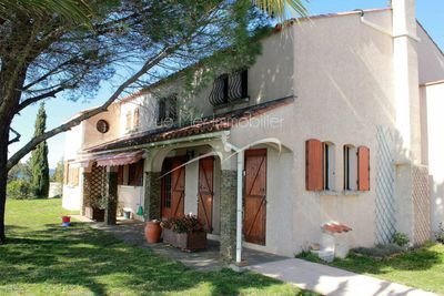 Maison avec piscine. Vue Mer et pleine nature LE LAVANDOU ROUTE DES CRETES