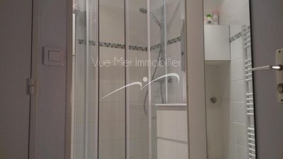 APPARTEMENT donnant sur la terrasse SUD  A 100M DE LA PLAGE au Lavandou