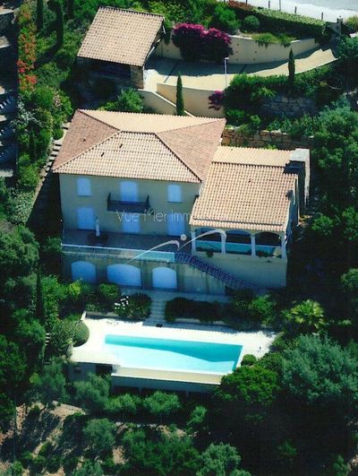 mettre en vente villa avec vue mer sur les collines d'Aiguebelle LAVANDOU