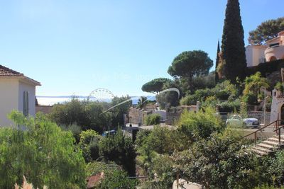 maison avec potentiel de constructibilité le LAVANDOU