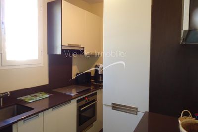 à vendre : Appartement T4 Le Lavandou accès plage d'aiguebelle vue mer