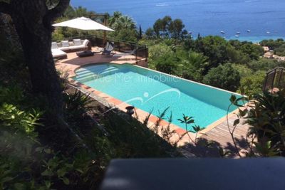 vendre une villa vue mer avec agence spécialisée