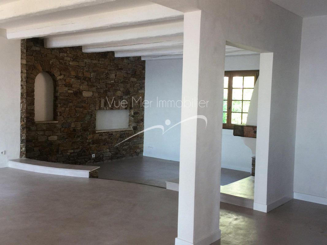 Villa à vendre à Saint-Clair La fossette Le Lavandou - Vue mer panoramique et piscine- ESTIMATION