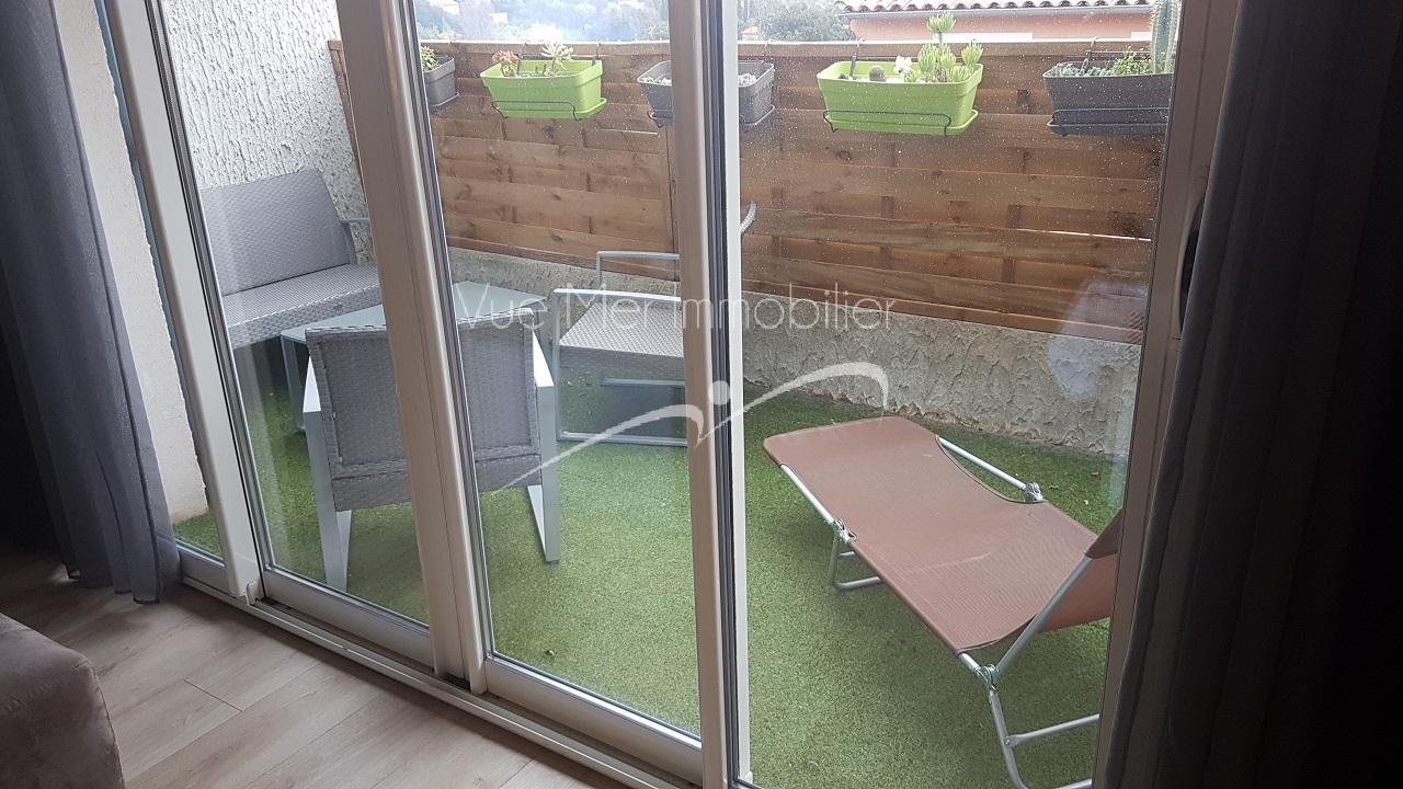 Appartement T3  situé au 2ème et dernier étage  Bormes Les Mimosas