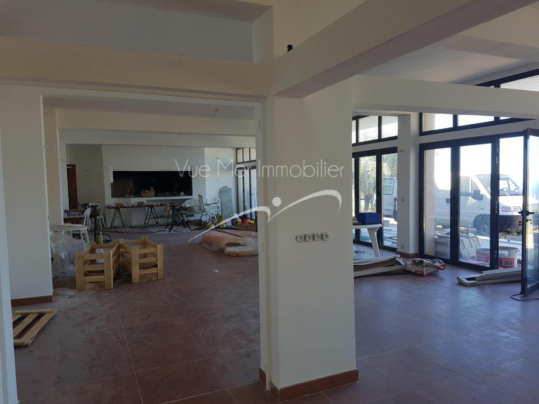 A vendre Propriété - Hôtel Le Lavandou- investissement grand terrain vue mer