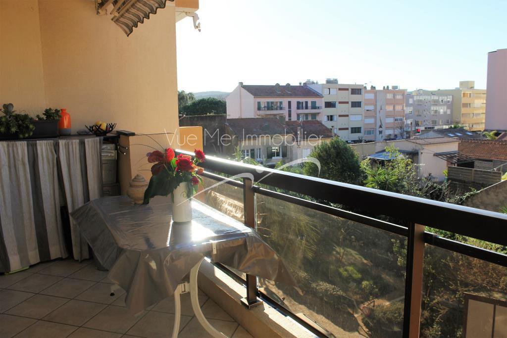 Appartement T2 Le Lavandou à 200 mètres de la plage