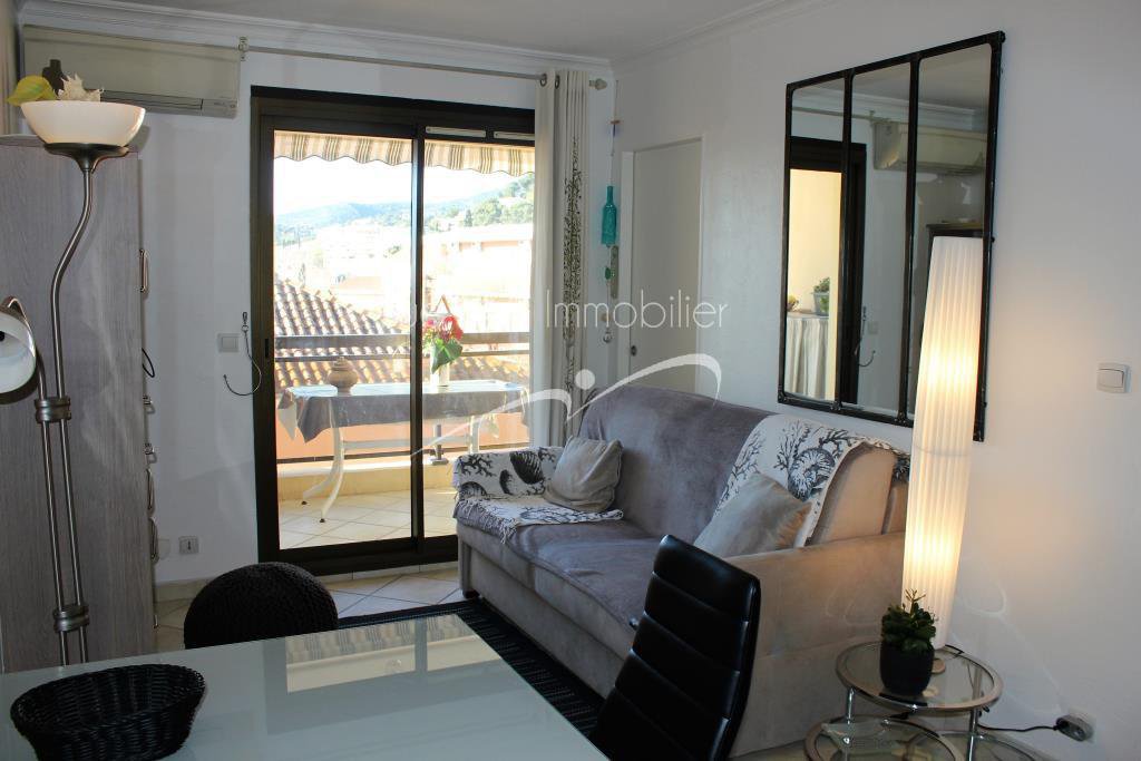 Appartement T2 Le Lavandou à 200 mètres de la plage