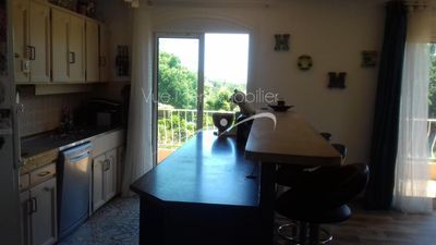 APPARTEMENT 76M² +GARAGE 65M²  refait à neuf climatisé, triple exposition EST/SUD/OUEST, BORMES LES MIMOSAS