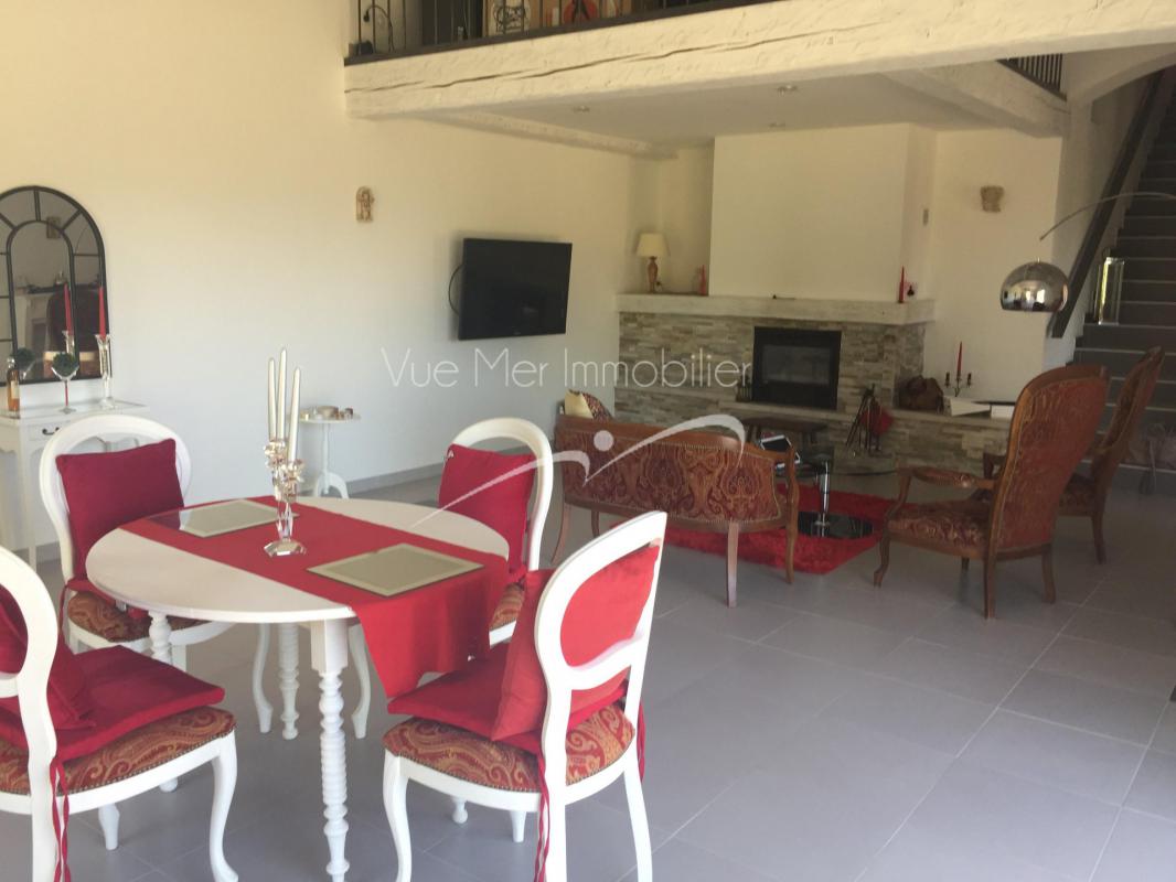 VILLA à estimer au Haut Para avec garage BORMES-LES-MIMOSAS belle rénovation