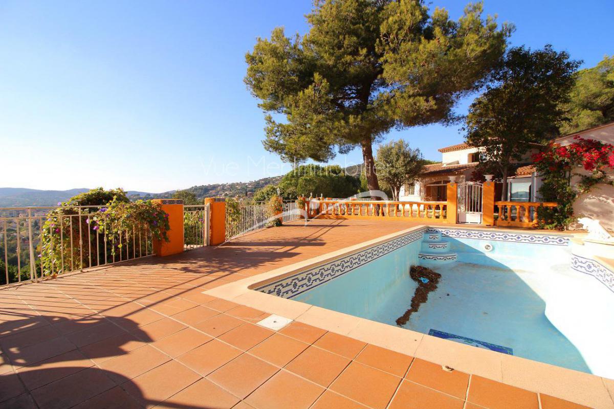 villa avec piscine à faire estimer dans le cadre d'une succession à Bormes les Mimosas