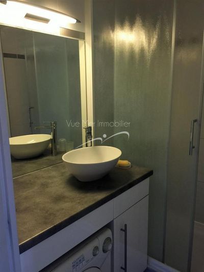 Appartement T3 Le Lavandou, excellent état, faibles charges, climatisation