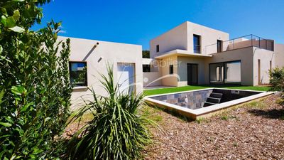 Villa Neuve et livrable / Bormes Les Mimosas. VENDUE en 2019