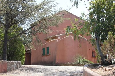 Villa 200 m² au Rayol Canadel Sur Mer. Vendue en 2019