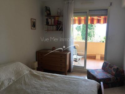 Appartement T2 au super Lavandou - terrasse  16 m2  - garage - cave . Village à pied et vue mer !