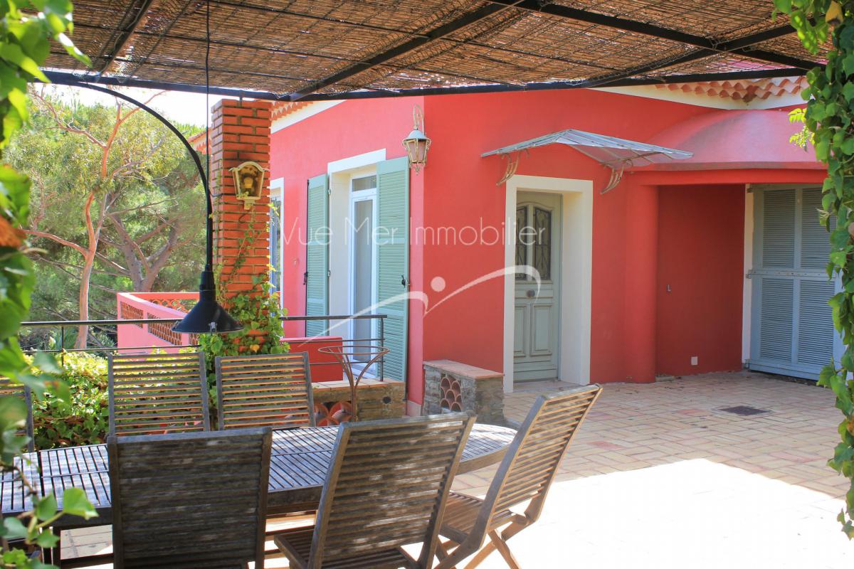 Villa à vendre proche plage avec jolie vue mer le Lavandou