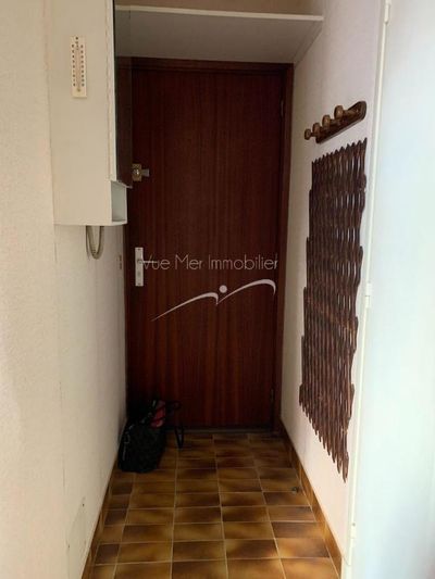 A vendre : STUDIO PLEIN CENTRE VILLE DU LAVANDOU