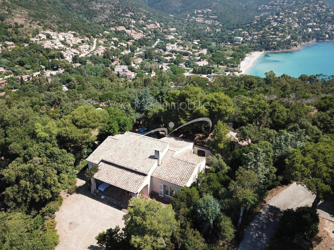 VENDU EN 2021 Propriété Cap Nègre / Cavalière. Magnifique vue mer. Domaine sécurisé. proche plage 83980  le Lavandou  