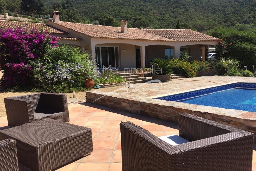 SOUS OFFRE LAVANDOU 83980 CAVALIERE 