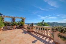 maison avec terrasse au viux village de bormes les mimosas à faire estimation