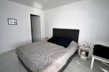 Chambre avec placard