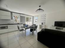 LUMINEUX T3 + PARKING - CENTRE VILLE DU LAVANDOU